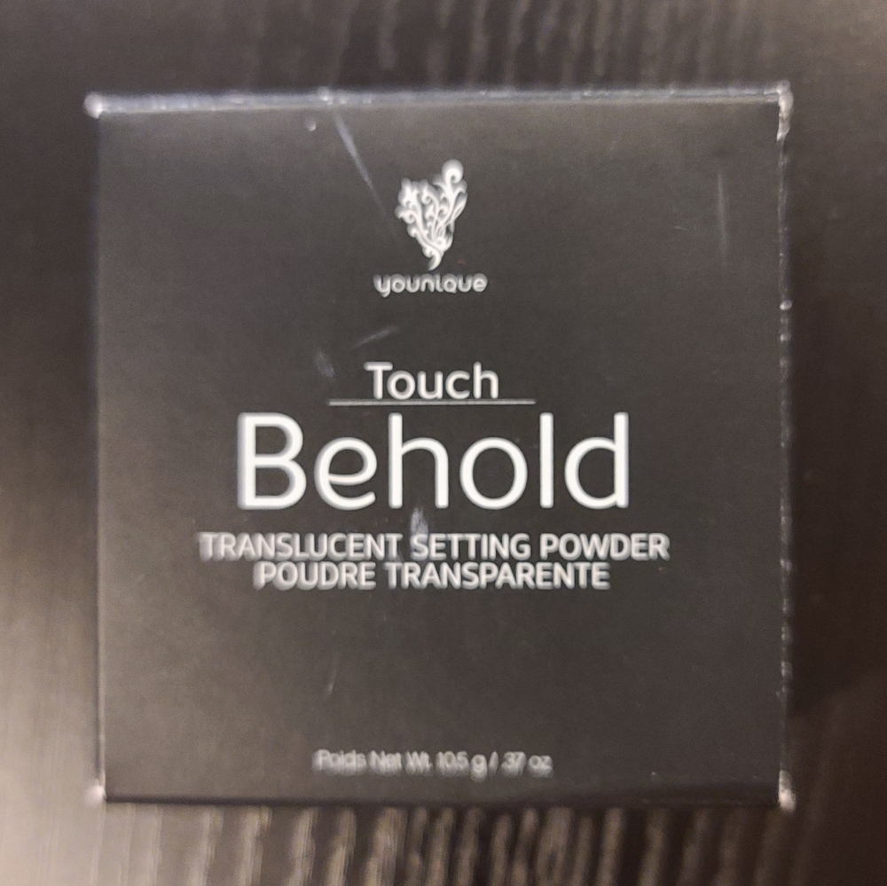 Younique Touch Behold Translucent Setting Powder